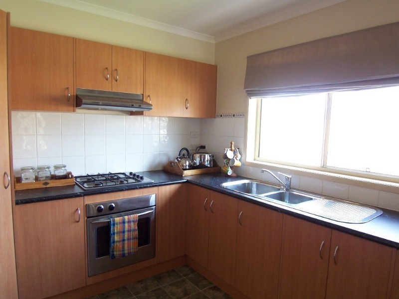 4 Bassett Drive, Strathfieldsaye VIC 3551