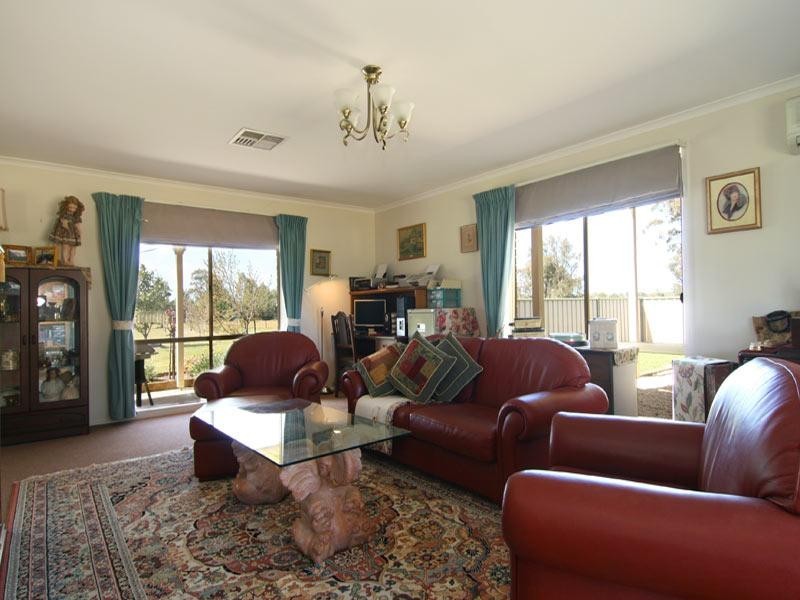21 Glendale Drive, Bendigo VIC 3550
