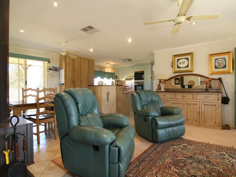 21 Glendale Drive, Bendigo VIC 3550