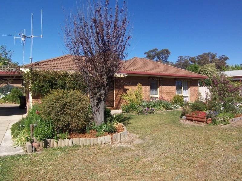 100 Crusoe Road, Bendigo VIC 3550
