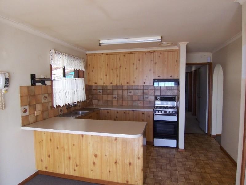 54 Thomas Street, Kangaroo Flat VIC 3555