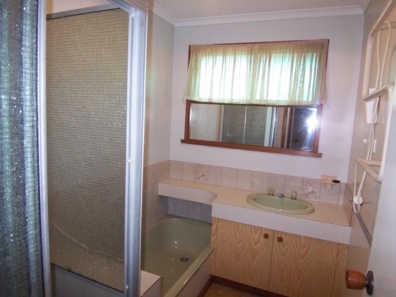 54 Thomas Street, Kangaroo Flat VIC 3555