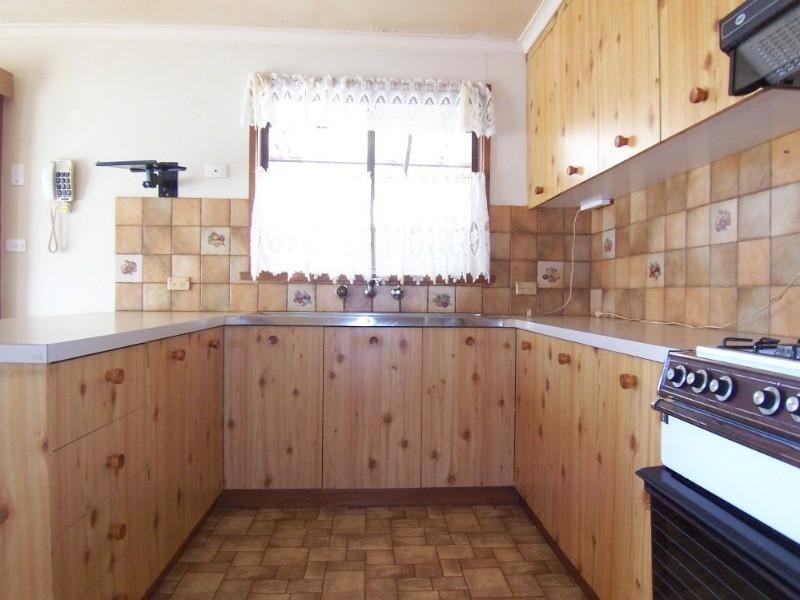 54 Thomas Street, Kangaroo Flat VIC 3555
