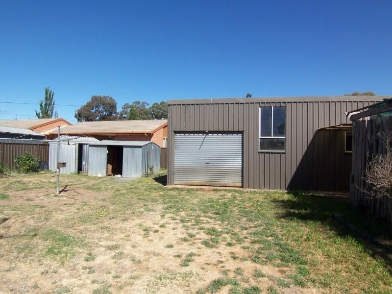 54 Thomas Street, Kangaroo Flat VIC 3555