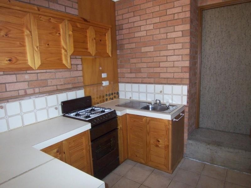 2/154 Harley Street, Strathdale VIC 3550