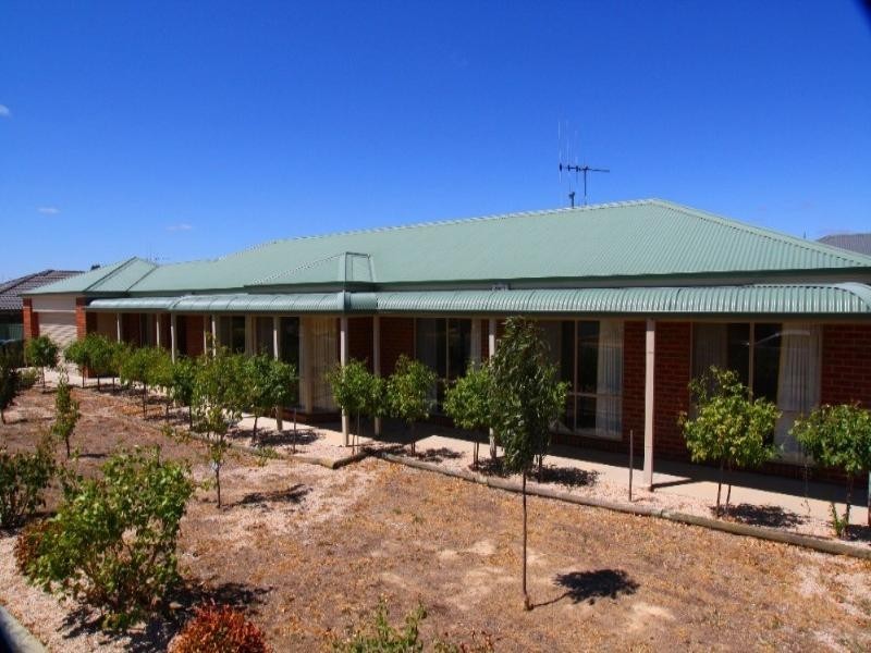 1 Westhampton Place, Strathfieldsaye VIC 3551