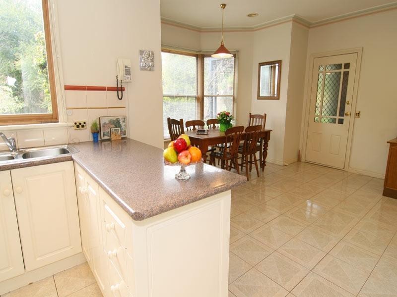 1 Silverfox Court, Strathdale VIC 3550