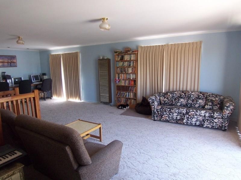14 Allison Street, Kennington VIC 3550