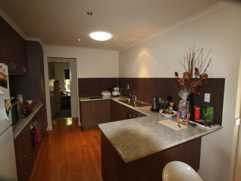 8 Caleb Close, Golden Square VIC 3555