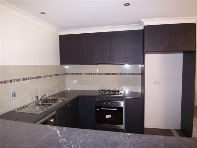 10 Caleb Close, Golden Square VIC 3555