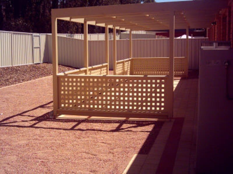 2/13B Grevillia Crescent, Kangaroo Flat VIC 3555