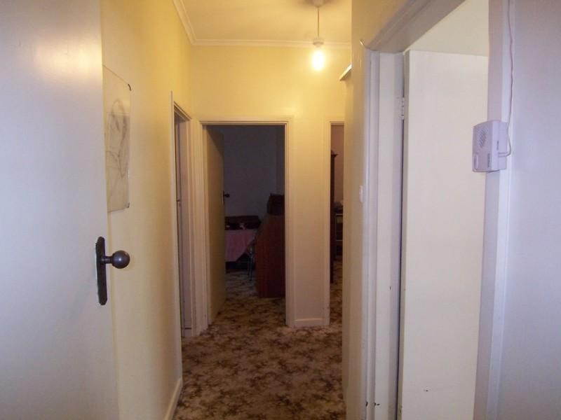 2 Churchill Avenue, Flora Hill VIC 3550