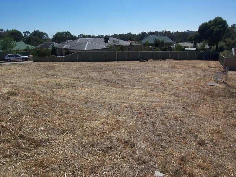 3 Ella Court, Kennington VIC 3550