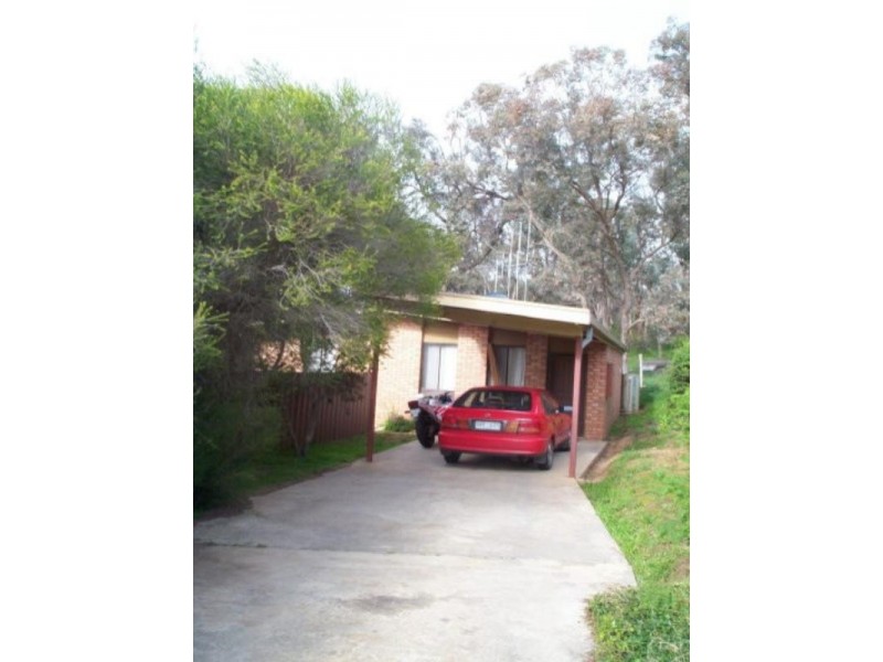 2/2 Carey Court, Spring Gully VIC 3550