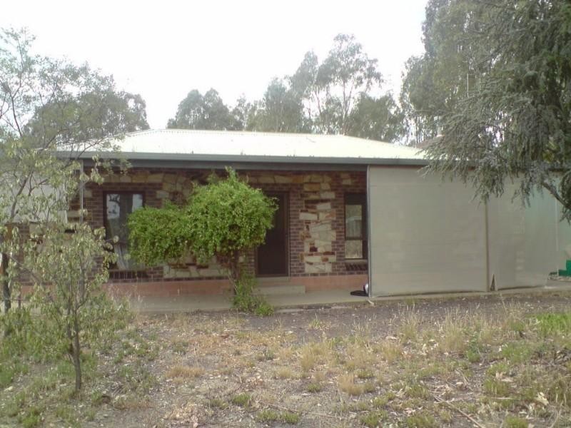 350 Station Street, Epsom VIC 3551