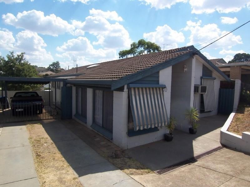 70 Sandhurst Road, California Gully VIC 3556