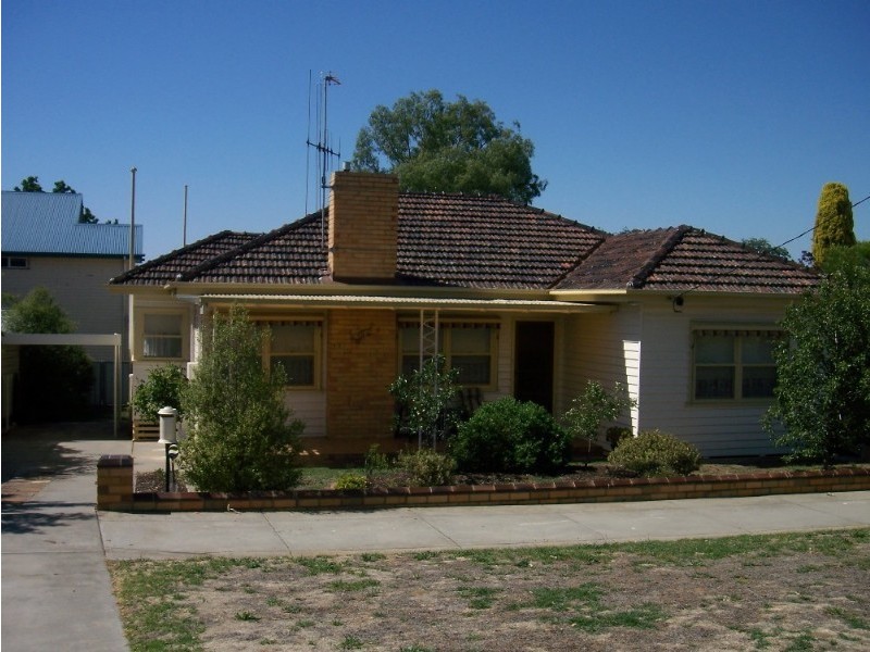 1 Burrows Street, Golden Square VIC 3555