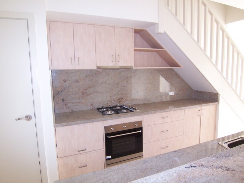 4/50 Race Street, Flora Hill VIC 3550