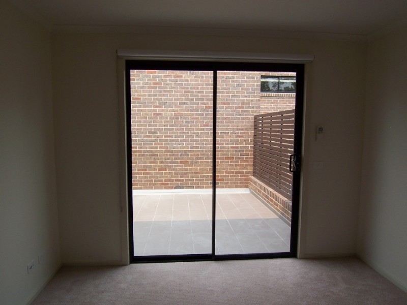 4/50 Race Street, Flora Hill VIC 3550