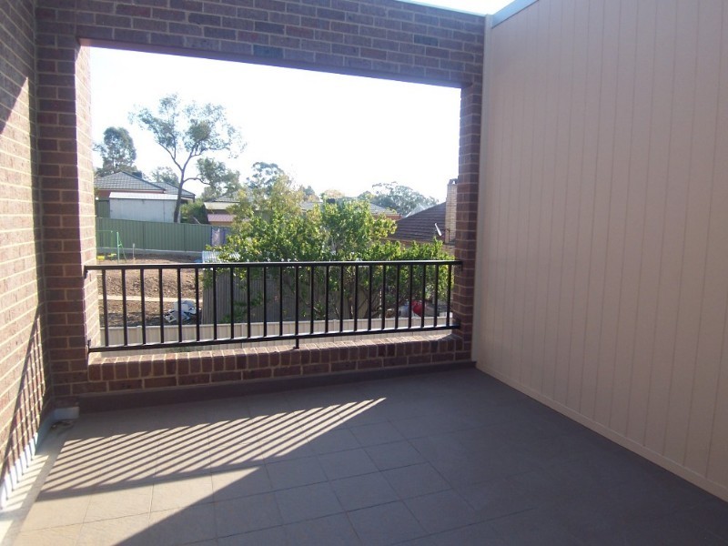 4/50 Race Street, Flora Hill VIC 3550