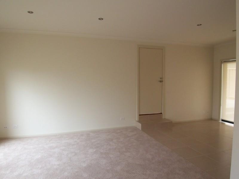 6/50 Race Street, Flora Hill VIC 3550