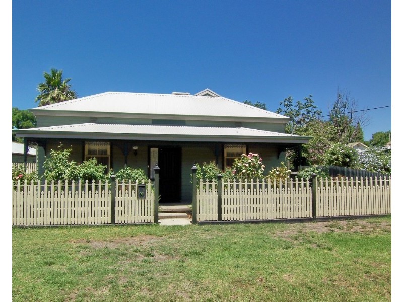 24 Harney Street, Bendigo VIC 3550