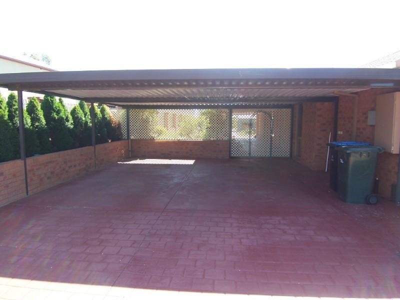 33 Emmaline Street, Maiden Gully VIC 3551