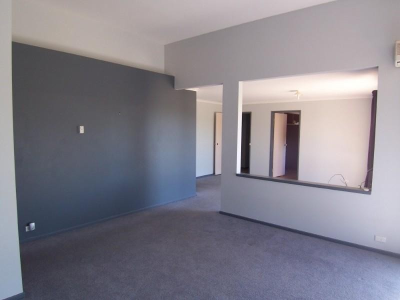 33 Emmaline Street, Maiden Gully VIC 3551
