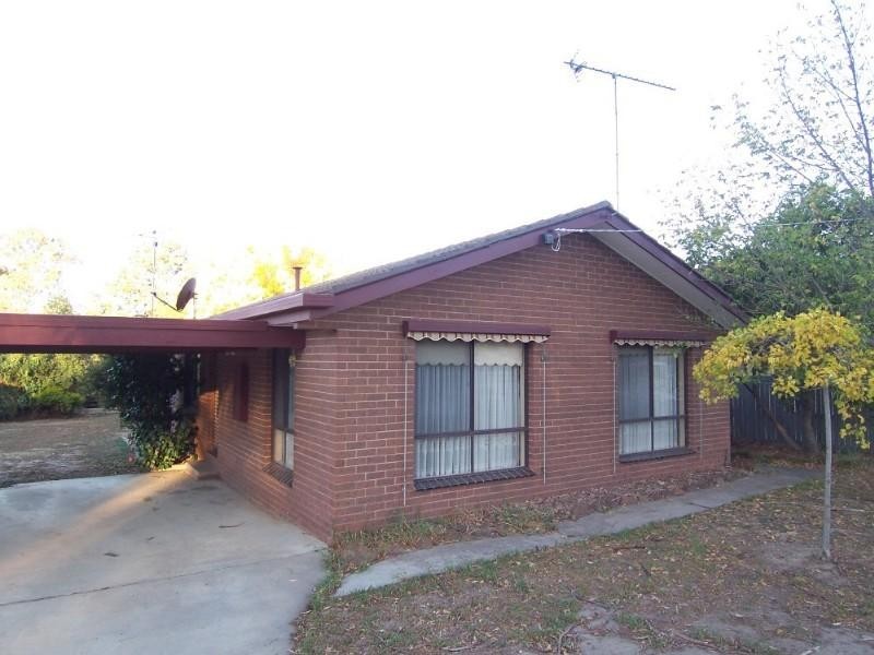 17 Marnie Road, Strathdale VIC 3550