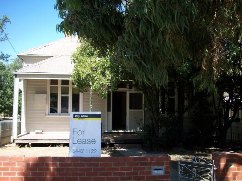 23 Carpenter Street, Quarry Hill VIC 3550