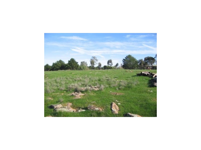 4 Campaspe Drive, Axedale VIC 3551