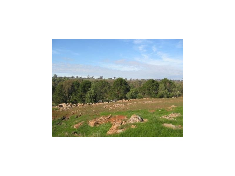 4 Campaspe Drive, Axedale VIC 3551