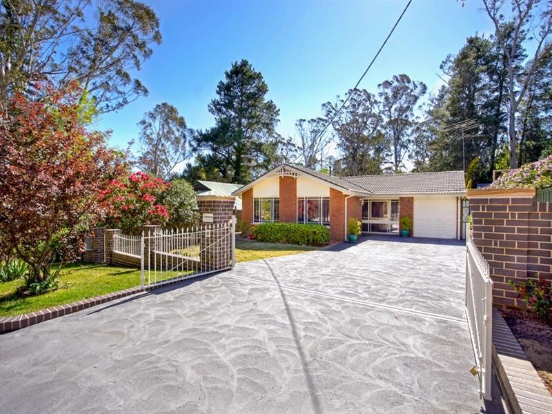 12 Eumemmering Street, Medlow Bath NSW 2780