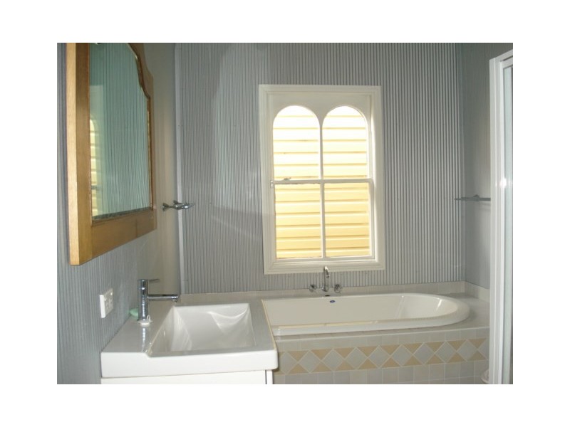 15 Roy Street, Lithgow NSW 2790