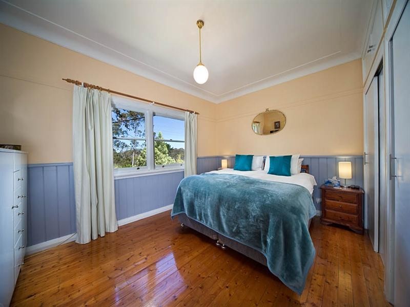 8 Lawrence Street, Blackheath NSW 2785