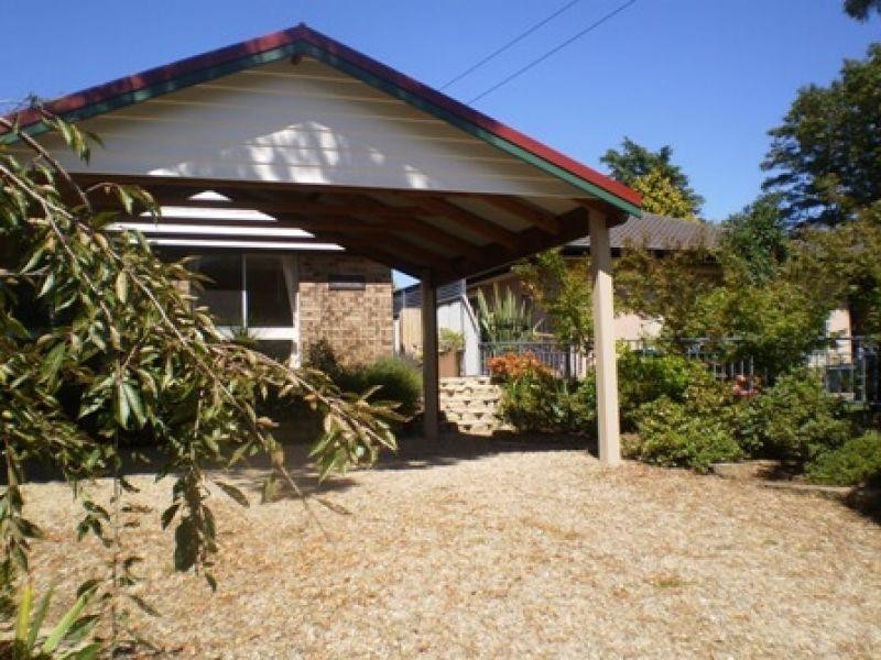 6 Burton Rd,, Blackheath NSW 2785