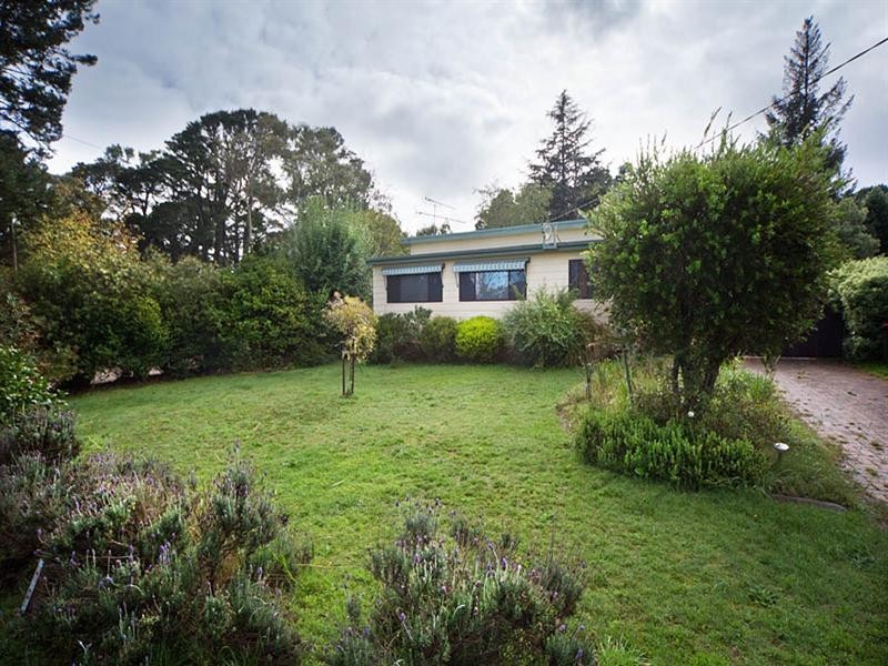 11 Bellevue Crescent, Medlow Bath NSW 2780
