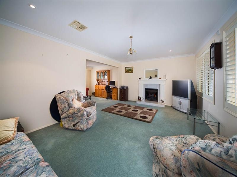 17 Forest Park Road, Blackheath NSW 2785