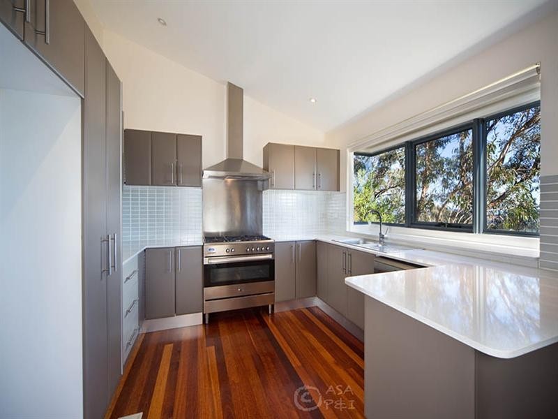 6 Innes Road, Mount Victoria NSW 2786