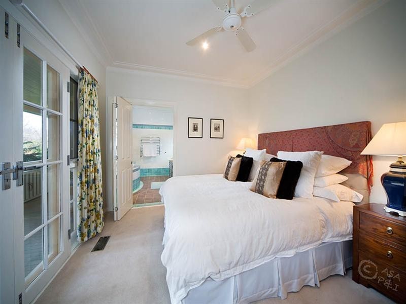 75 Hargraves Street, Blackheath NSW 2785