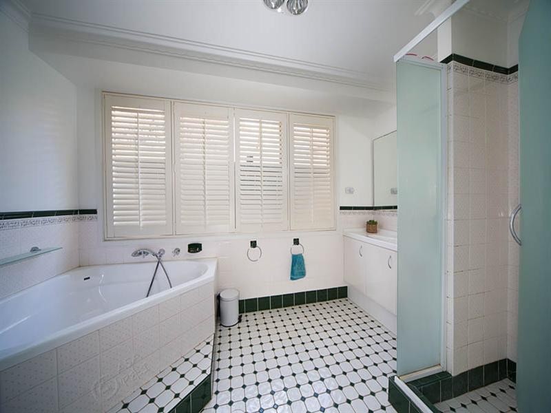 18 Dorset Street, Leura NSW 2780