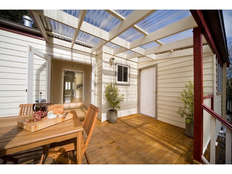 3 Clyde Avenue, Blackheath NSW 2785