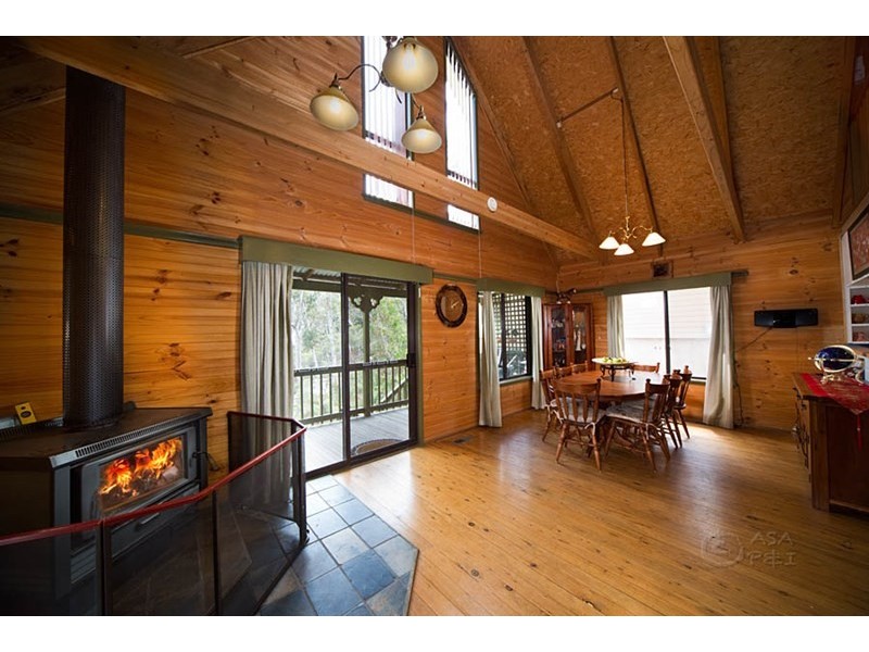 4 Carter Lane, Blackheath NSW 2785