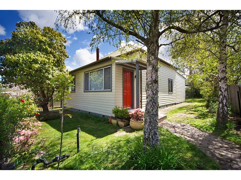 9 Bundarra Street, Blackheath NSW 2785