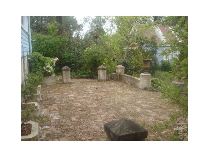 27 Inconstant Street, Blackheath NSW 2785