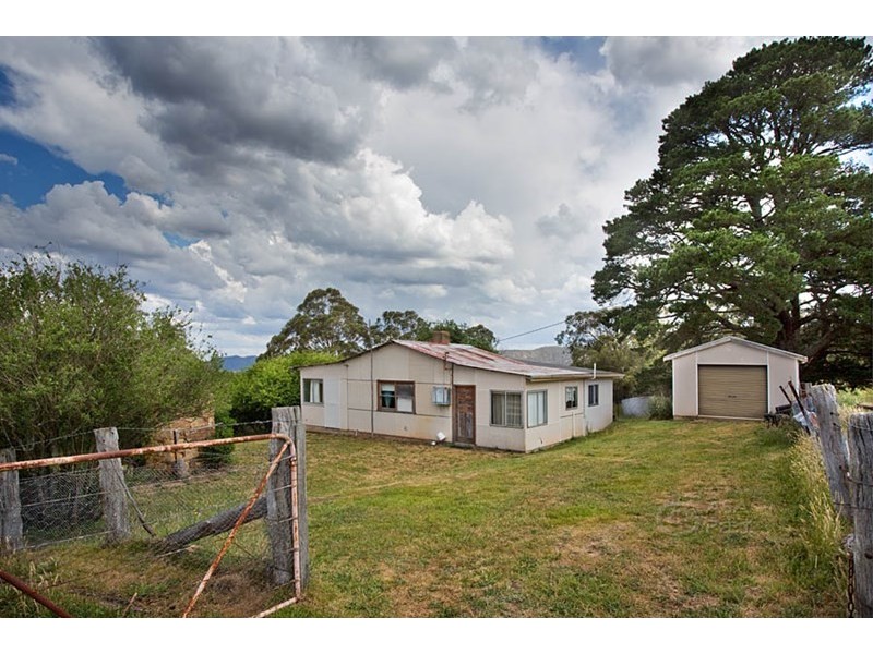 1785 Jenolan Caves Road, Hampton NSW 2790