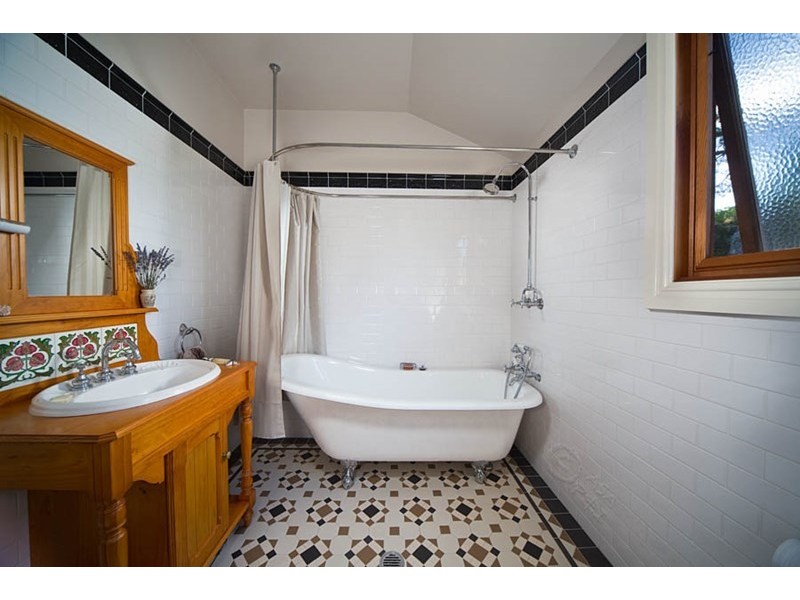 10 Carysfort Street, Blackheath NSW 2785