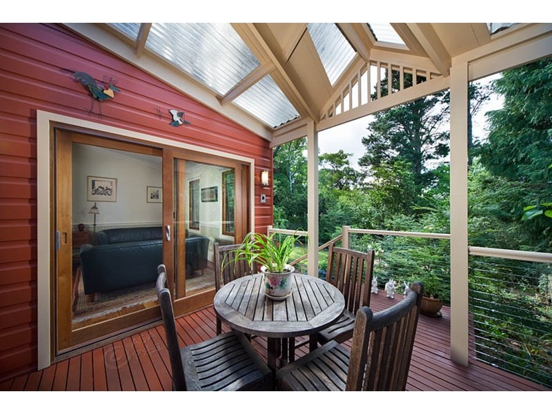 10 Carysfort Street, Blackheath NSW 2785