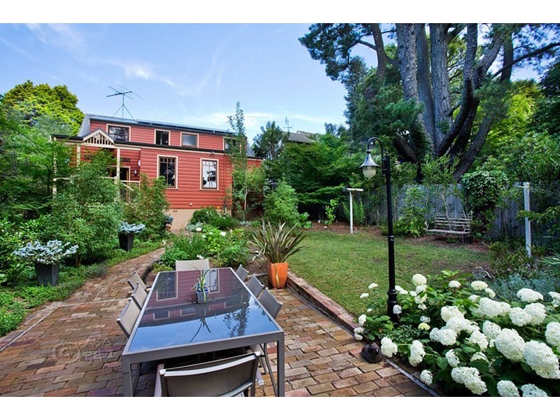 10 Carysfort Street, Blackheath NSW 2785