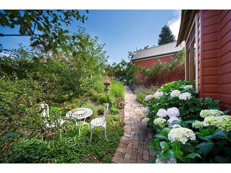 10 Carysfort Street, Blackheath NSW 2785